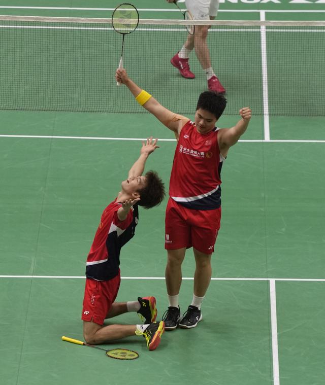 包含英格兰羽毛球队碾压马来西亚羽毛球队,辛杜惊艳世界的词条 包含英格兰羽毛球队碾压马来西亚羽毛球队,辛杜惊艳世界的词条