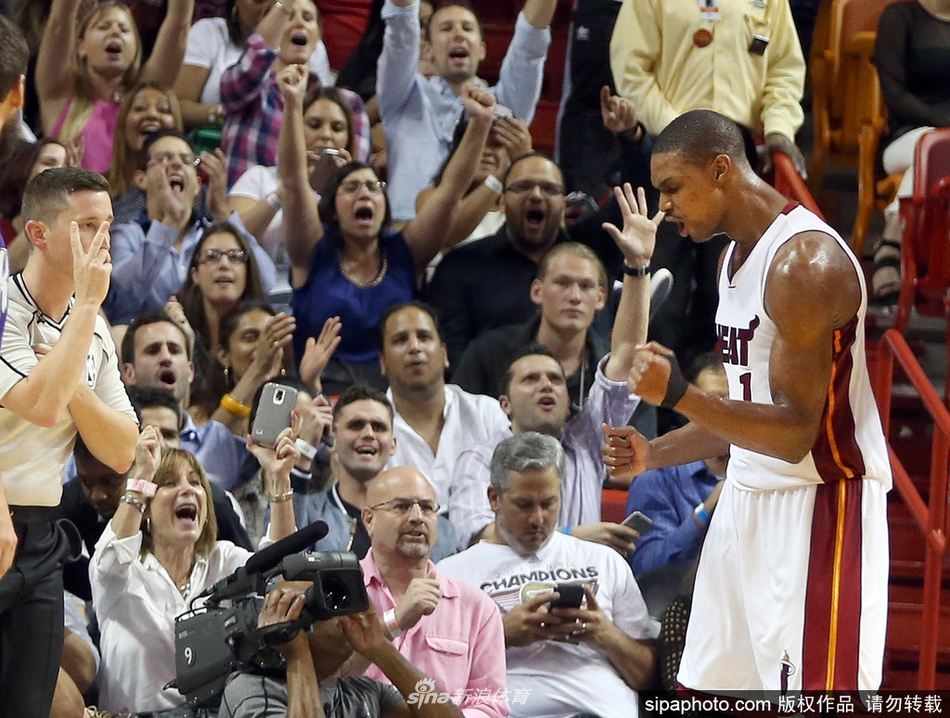 热火翻盘勇士,西亚卡姆高光表现 热火翻盘勇士,西亚卡姆高光表现