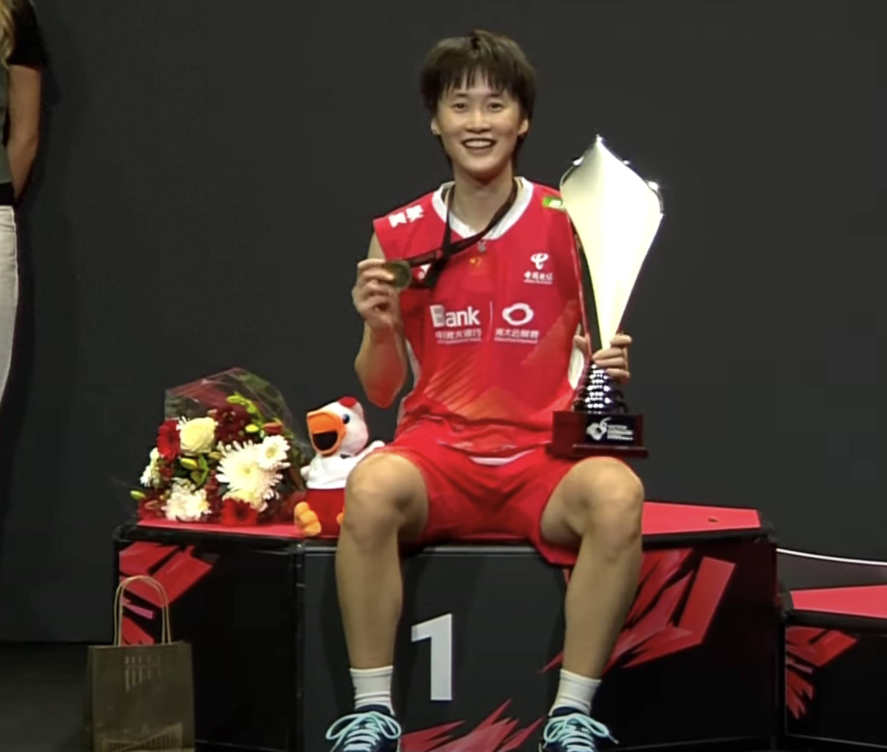 中国队横扫印尼队,陈雨菲惊艳四座 中国队横扫印尼队,陈雨菲惊艳四座