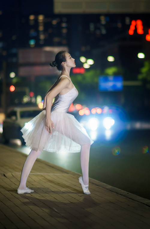 从地心引力突围，皮亚斯特里的无声革命与索伯的悲壮鏖战