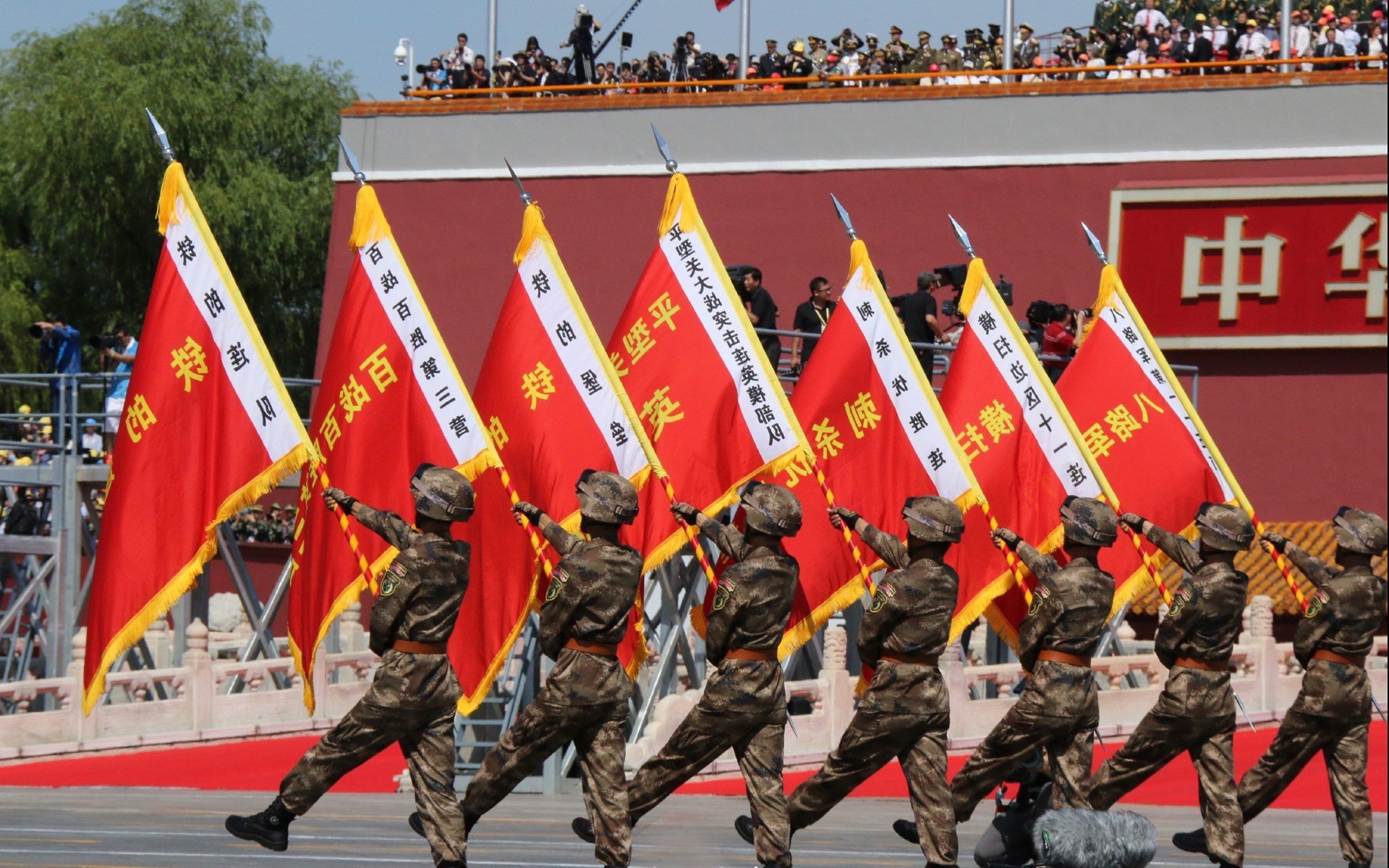 掌控的艺术，从拜仁的节奏交响到坎特的独奏统治